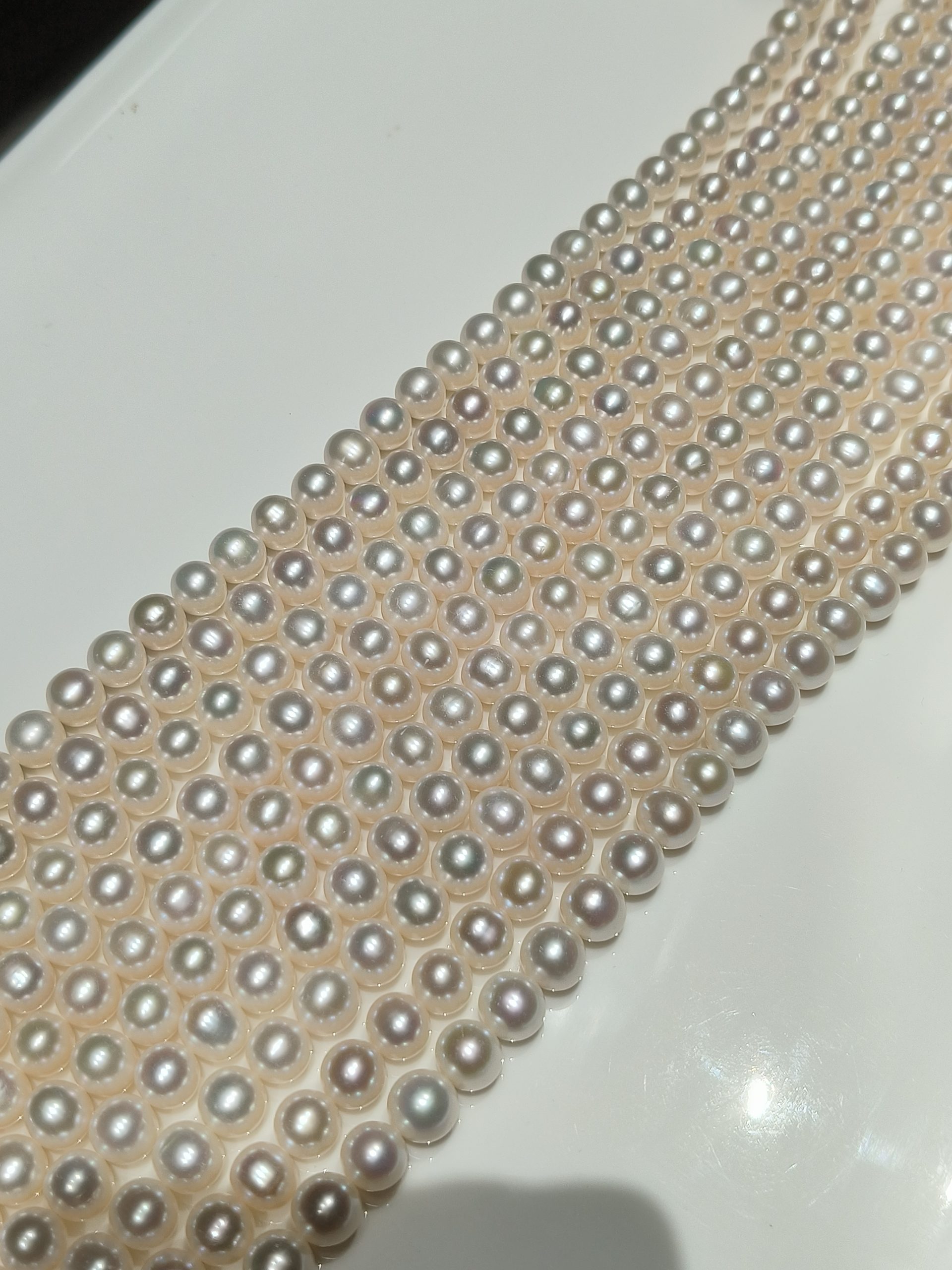 9-10mm white edison freshwater pearl strands with high luster