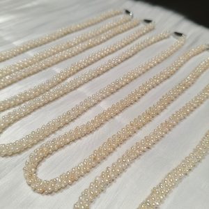 dainty white freshwater pearl necklace 3-4mm