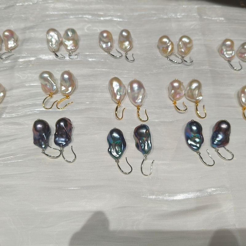 Freshwater pearl earrings wholesale for jewelry brands and retailers
