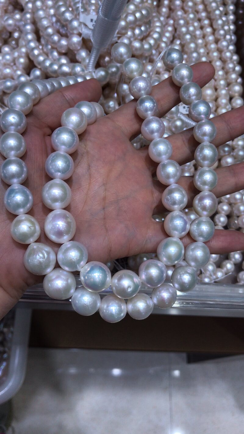 A 16-inch loose large size Edison pearl necklace strand in premium quality, perfectly suited for high-end custom necklace and bracelet assembly.
