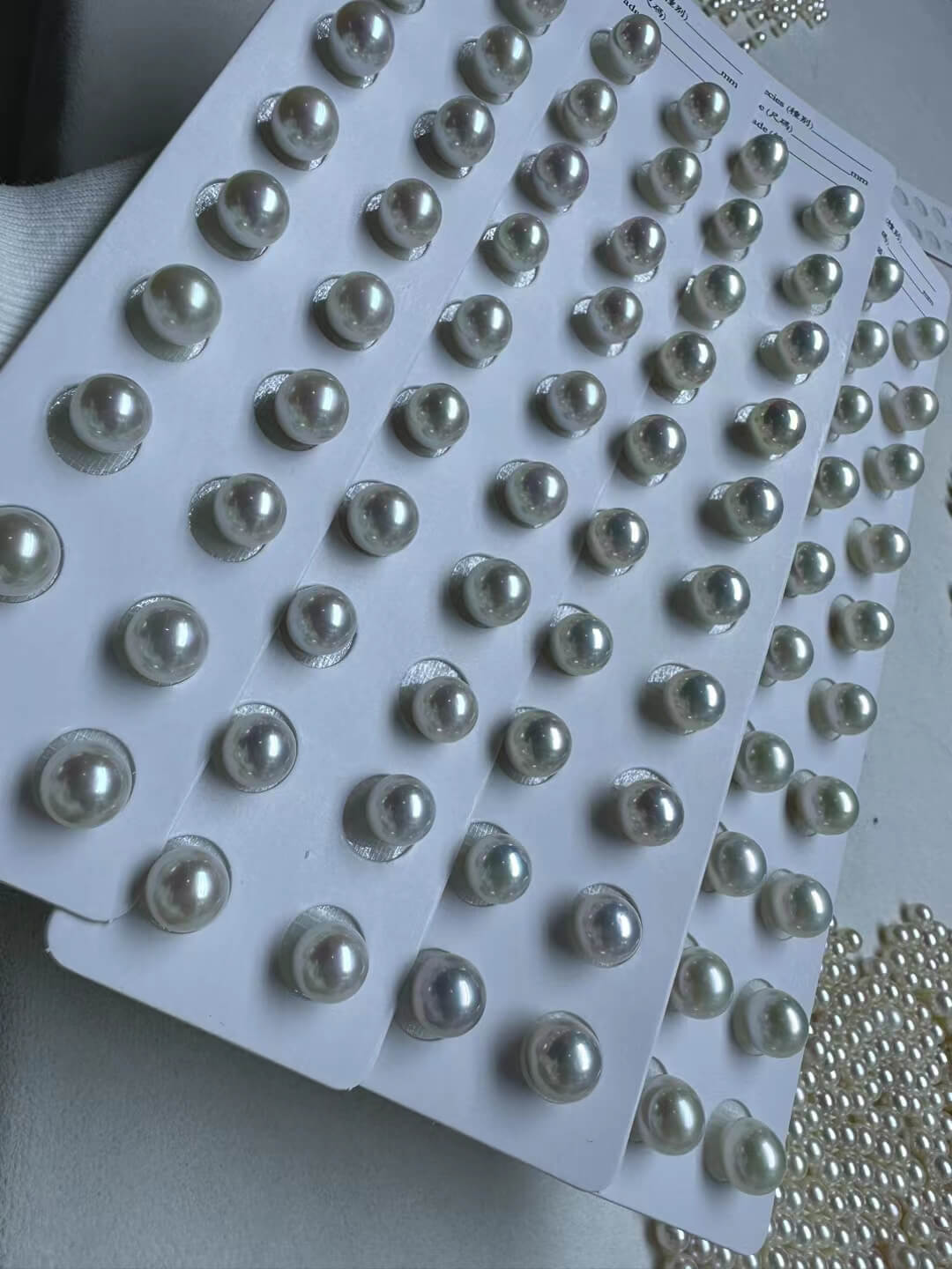 half-drilled-9mm-round-freshwater-pearls-for-bridal-studs